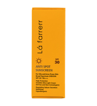 کرم ضدآفتاب و ضدلک بی رنگ لافارر مخصوص پوست چرب spf30
